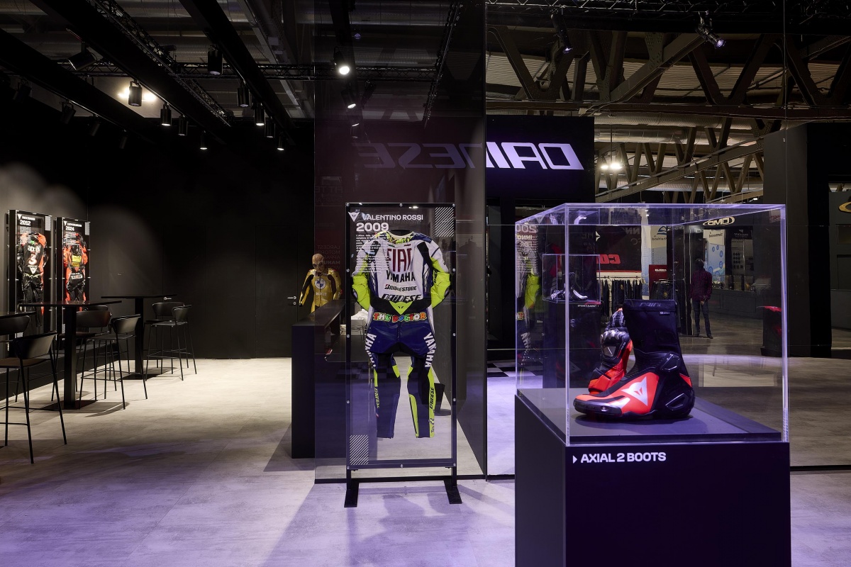 barberini-allestimenti-dainese-stand-eicma