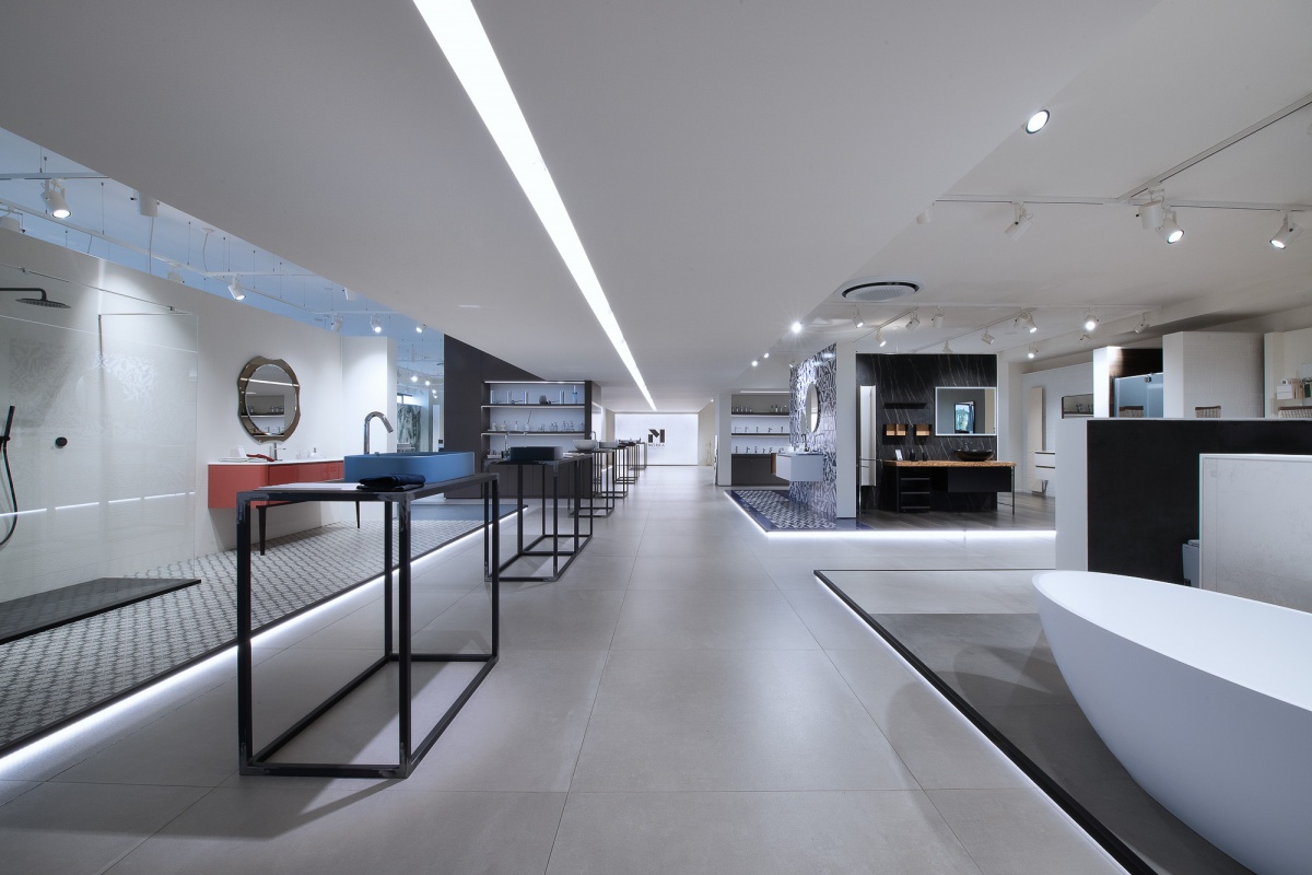 architettura_permanente_esposizione_progettazionespazio_allestimentospazio_showroom
