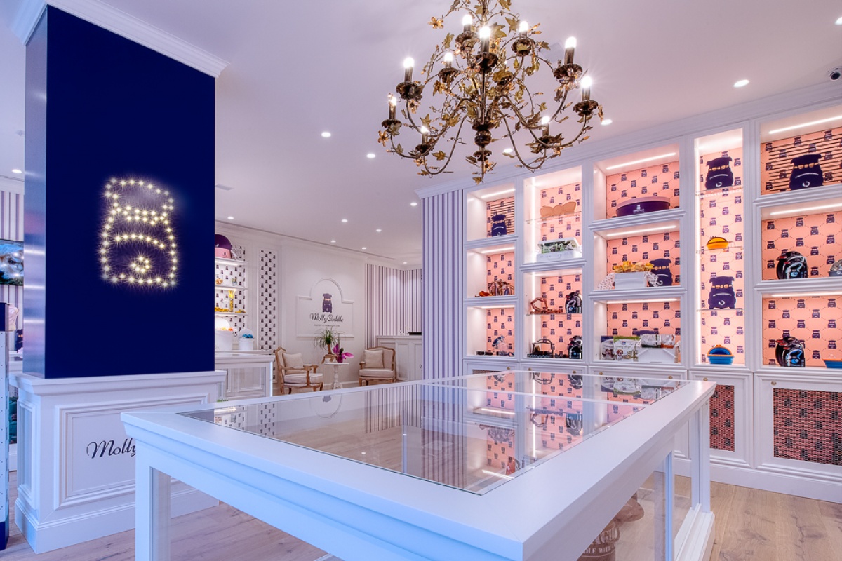negozio-personalizzato-arredo-su misura-barberini-allestimenti