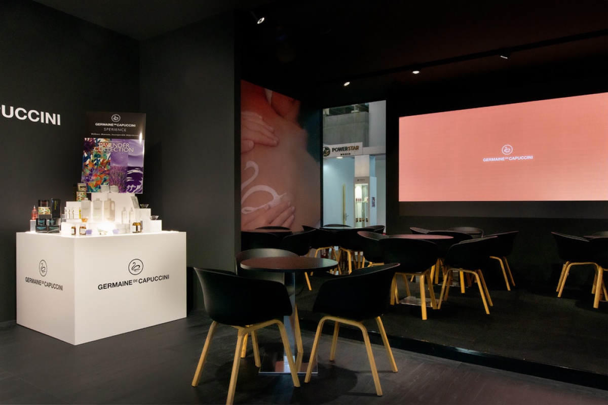 italian-design-booth-stand-exhibition-project