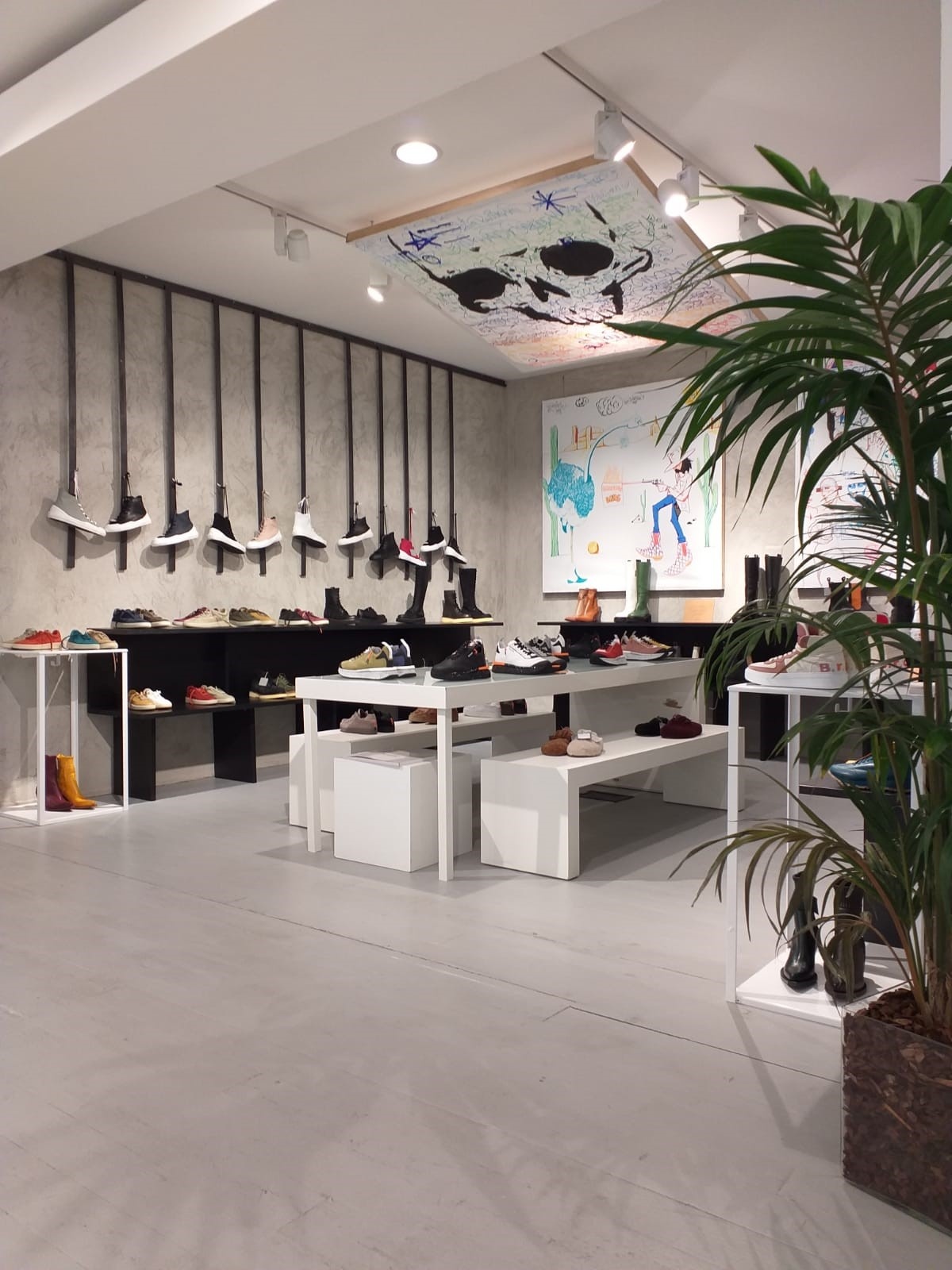 fabi_showroom_allestimento_spazioespositivo_fabishoes_progettazionespazi
