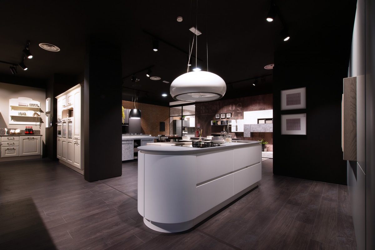 lube store allestimento e arredo negozi