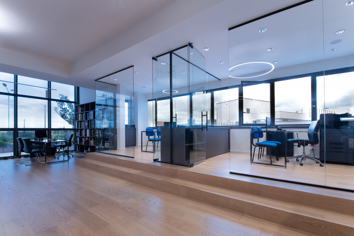 arredamentoshowroom_uffici_contract_realizzazione_spazio_espositivo