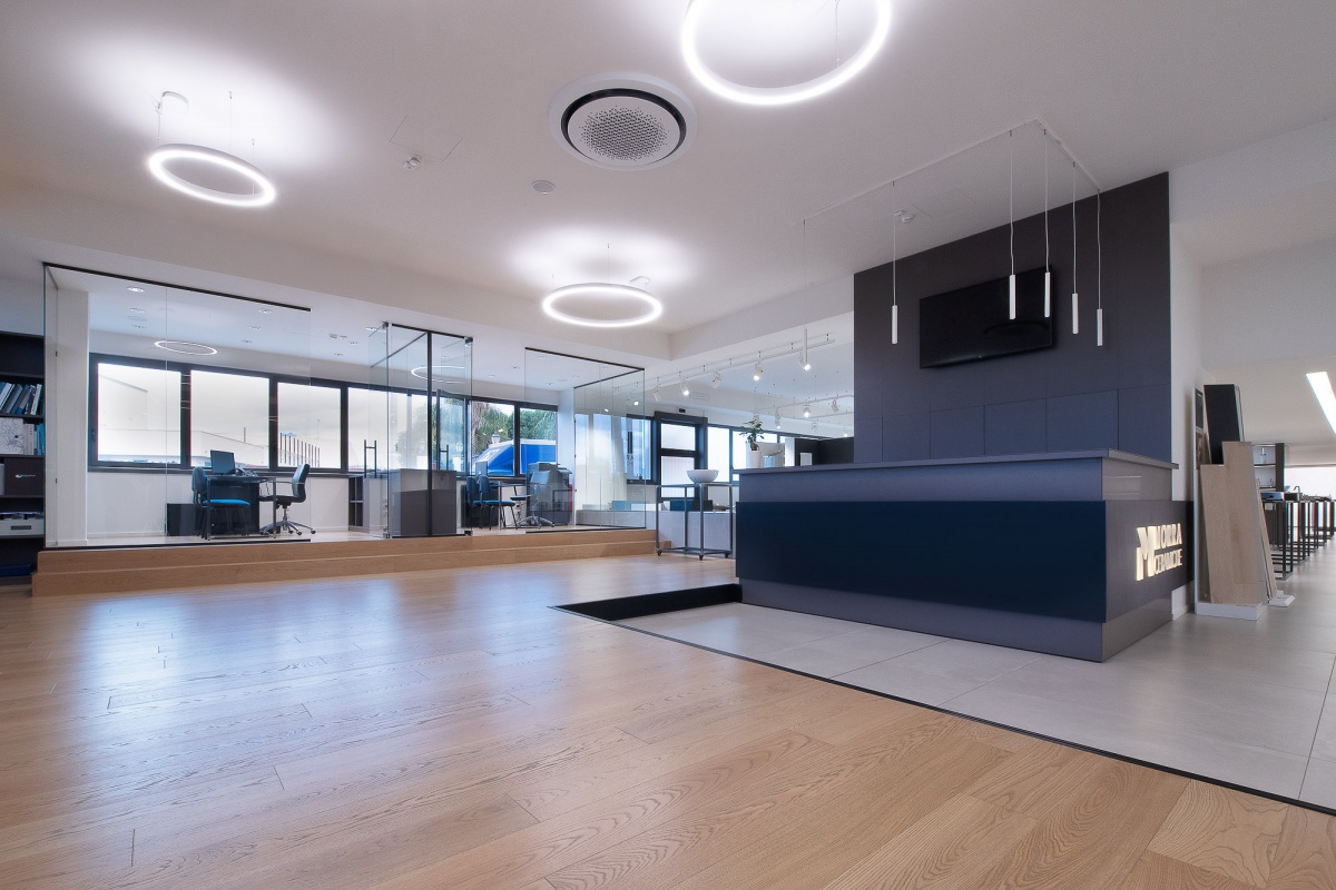 allestimenti_retail_espositori_progettazioneshowroom_ceramica