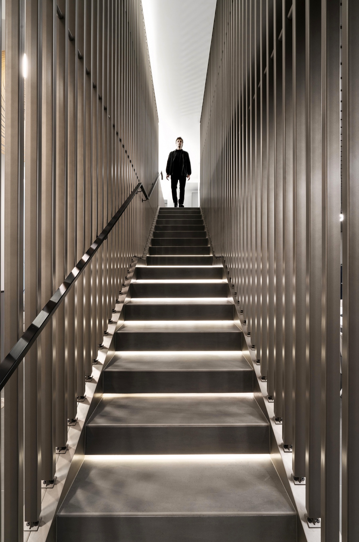 barberini-realizzazione-negozi-arredamento-general-contractor