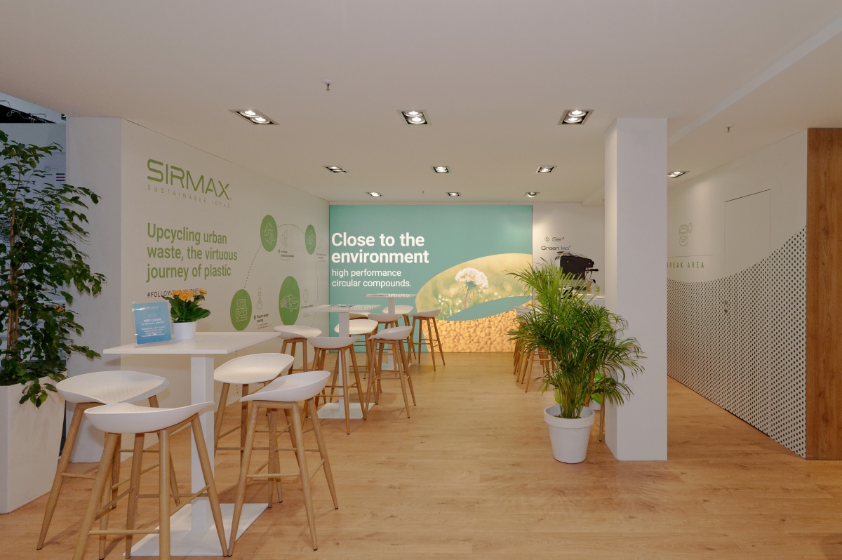 booth-design-concept-project-italian-contractor-k-fair-dusseldorf-stand-sirmax