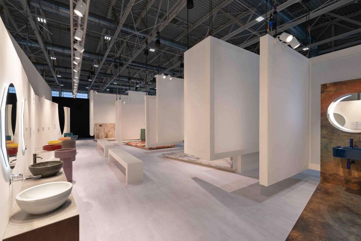 barberini-simas-cersaie-2025-exhibition-space-setup