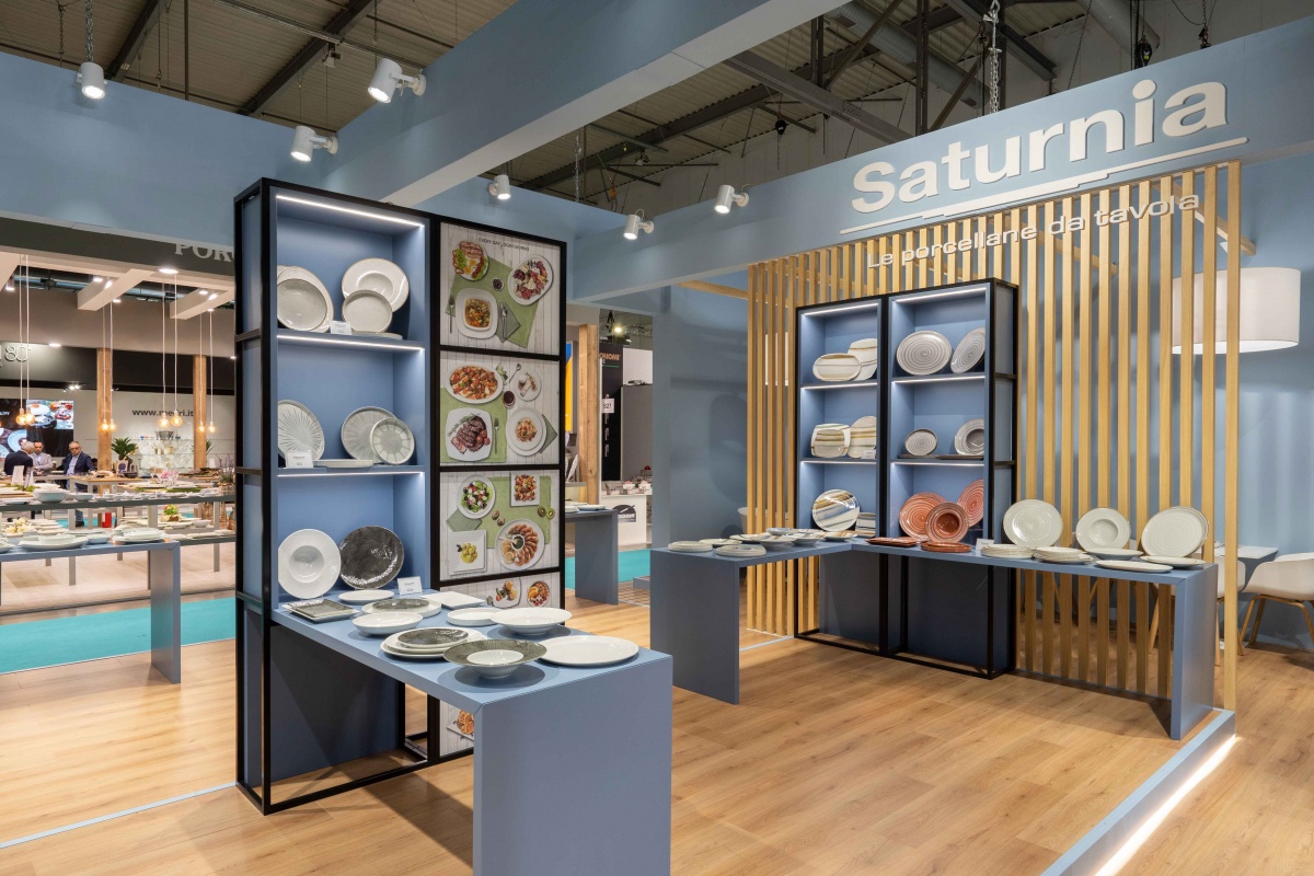 host-2023-custom-exhibition-space-barberini-allestimenti-saturnia-porcellane