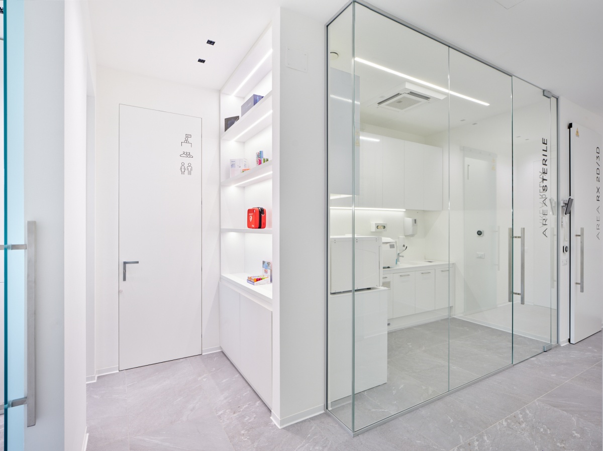 realizzazione-uffici-arredamenti-cartongesso-porte-vetrate-chiavi-in-mano
