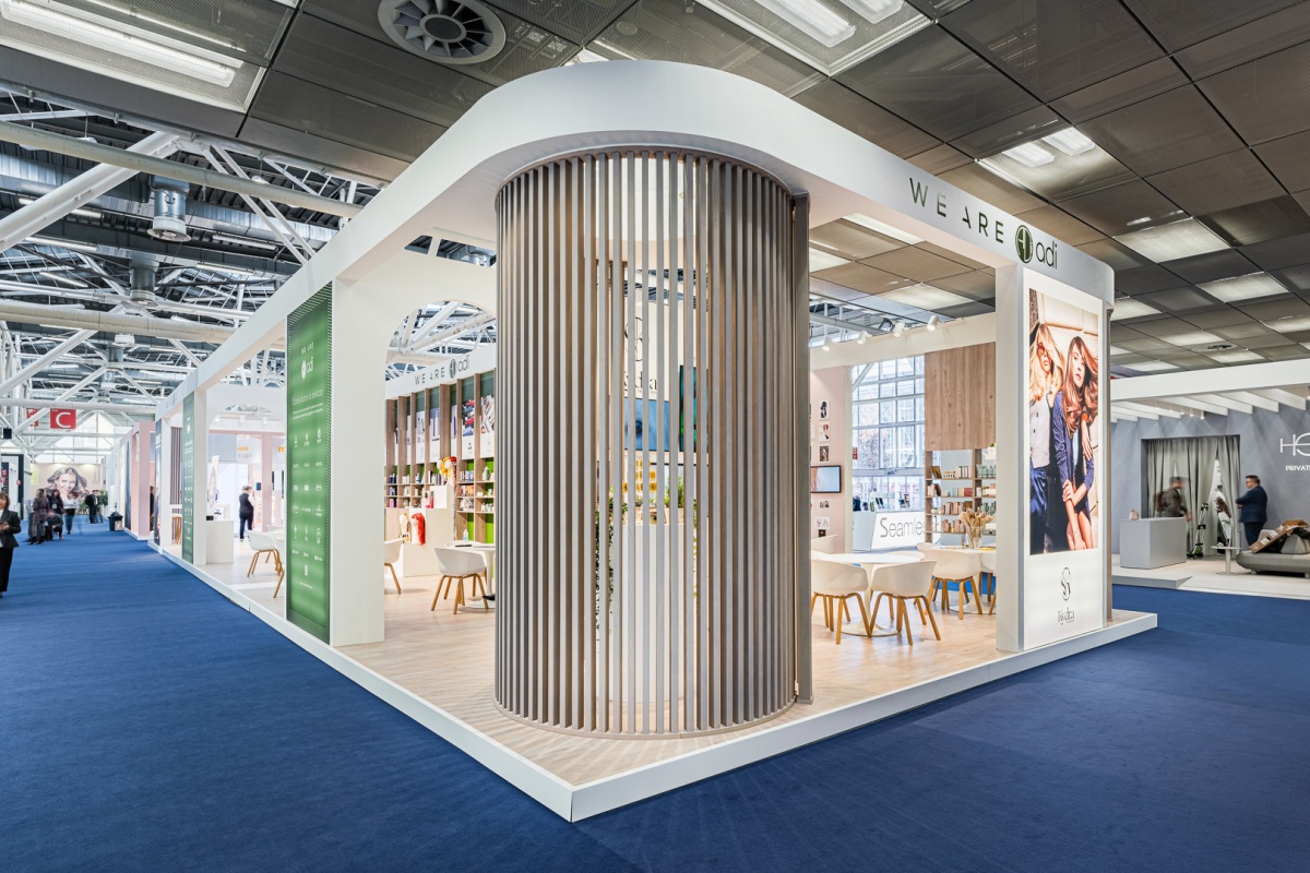 beauty-exhibition-cosmoprof-stand-booth-italian-stand-builder