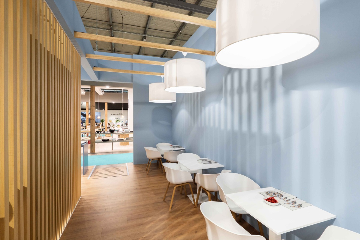 turnkey-exhibition-stand-barberini-allestimenti-saturnia-porcellane-host-2023