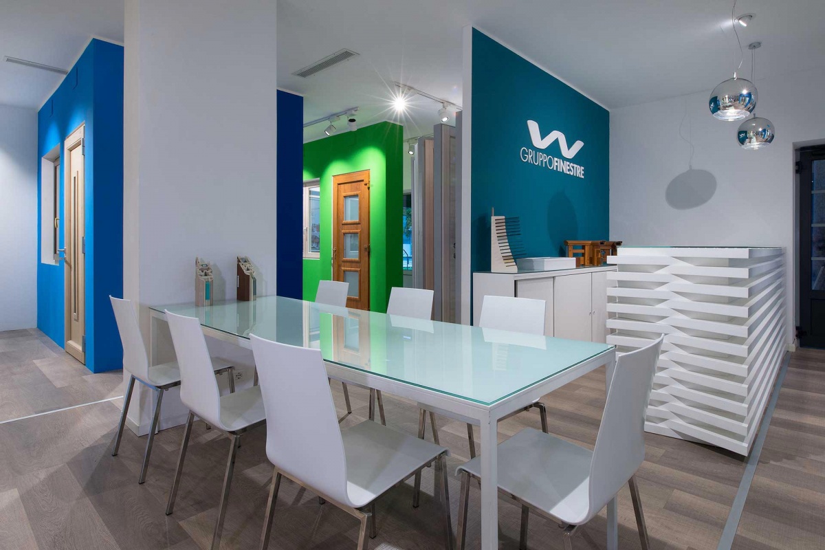 azienda realizza allestimenti per showroom